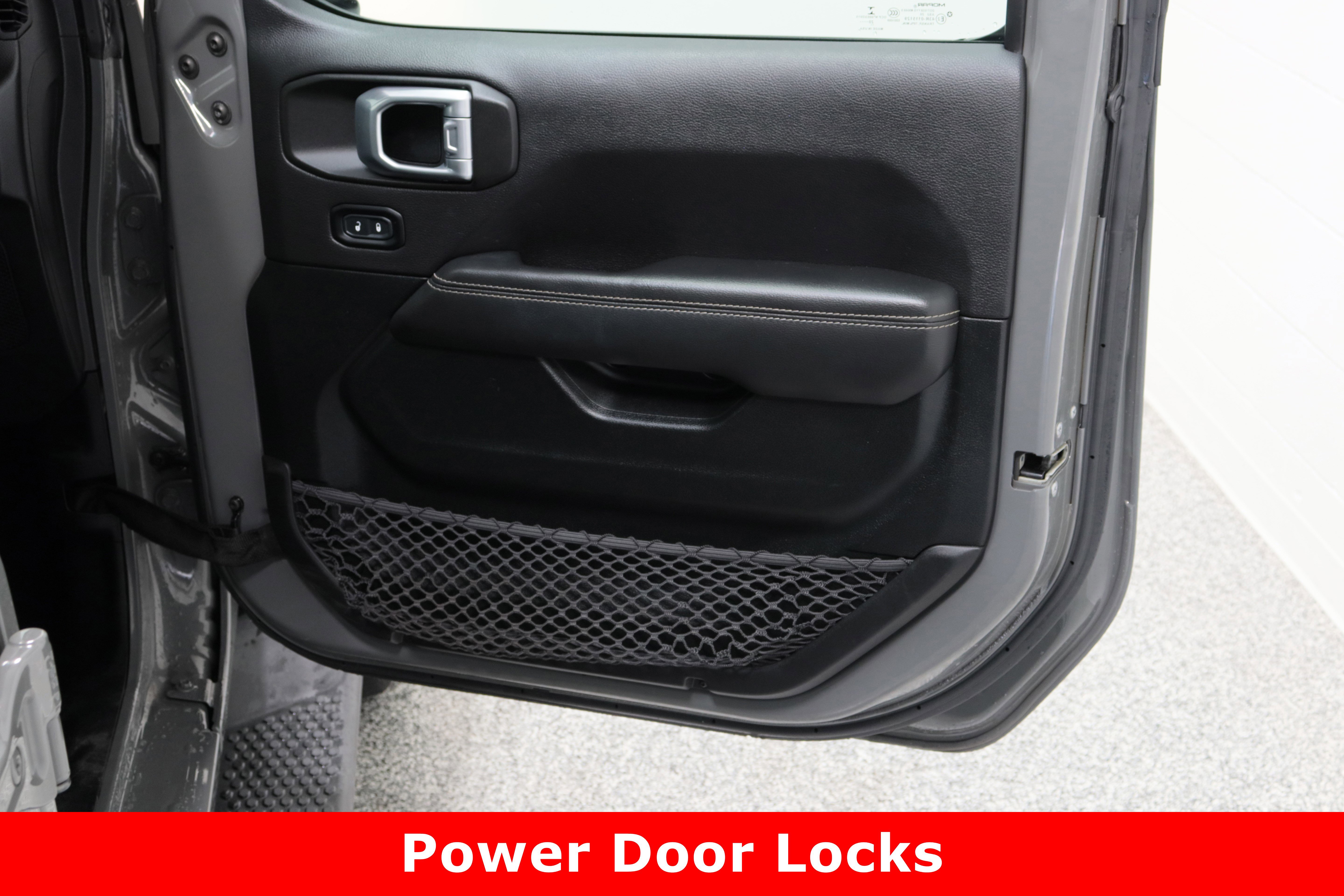 Used 2021 Jeep Wrangler Unlimited Sahara image 34