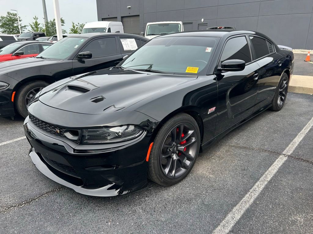 Used 2022 Dodge Charger Scat Pack w/ Plus Group RWD image 2