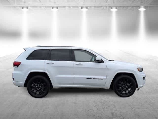 Used 2021 Jeep Grand Cherokee Laredo X AWD/4WD image 9