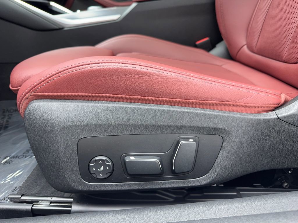 Used 2025 BMW M440i Coupe w/ Premium Package image 37