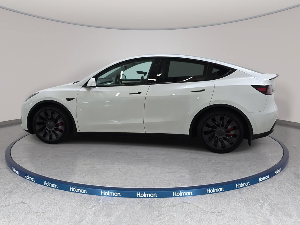 Used 2024 Tesla Model Y Performance AWD/4WD image 9