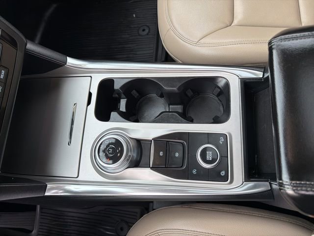 Used 2020 Ford Explorer XLT w/ Equipment Group 202A image 17