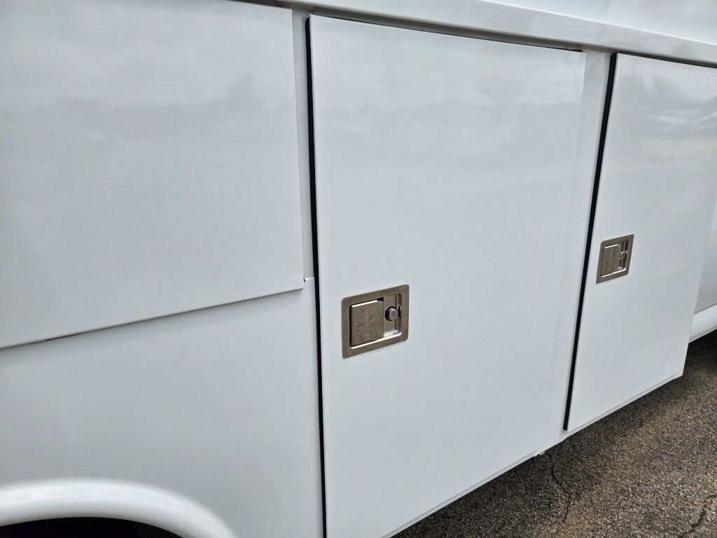 New 2025 Chevrolet Express 3500 w/ Power Convenience Package image 10