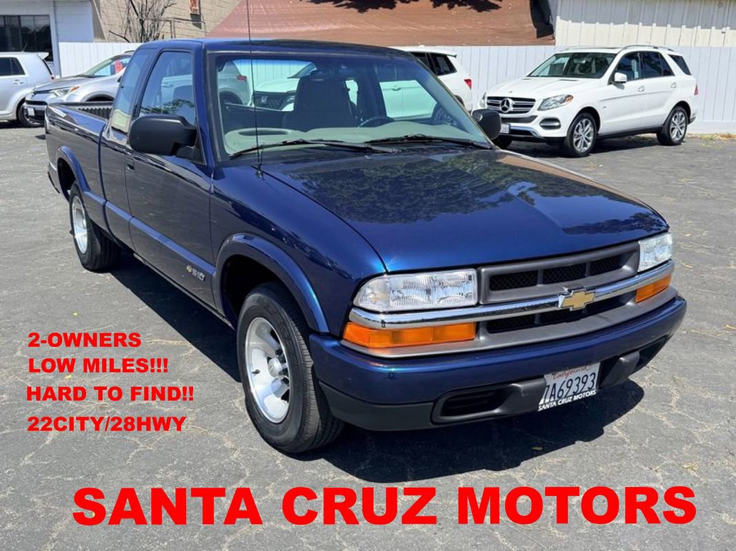 Used 2003 Chevrolet S10 Pickup LS w/ Convenience Package RWD image 1