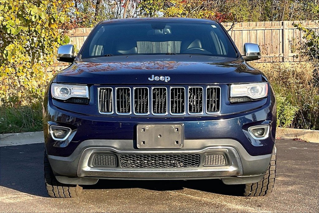Used 2015 Jeep Grand Cherokee Limited w/ Luxury Group II AWD/4WD image 3