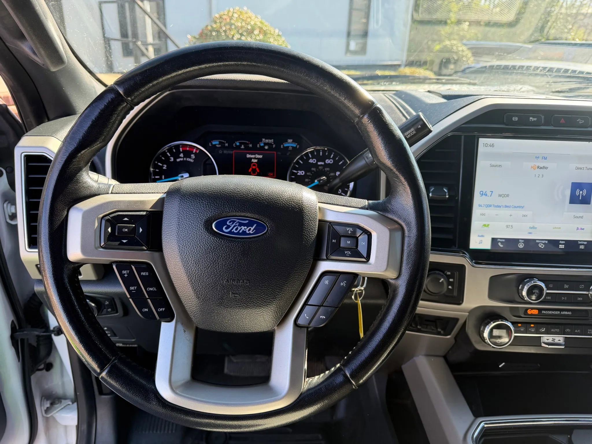 Used 2022 Ford F250 Lariat image 19