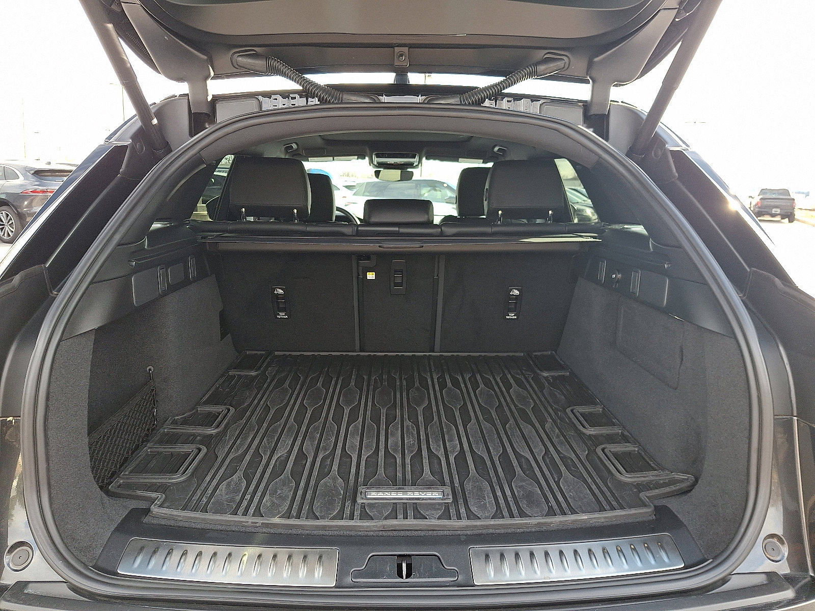 Used 2025 Land Rover Range Rover Velar S image 28