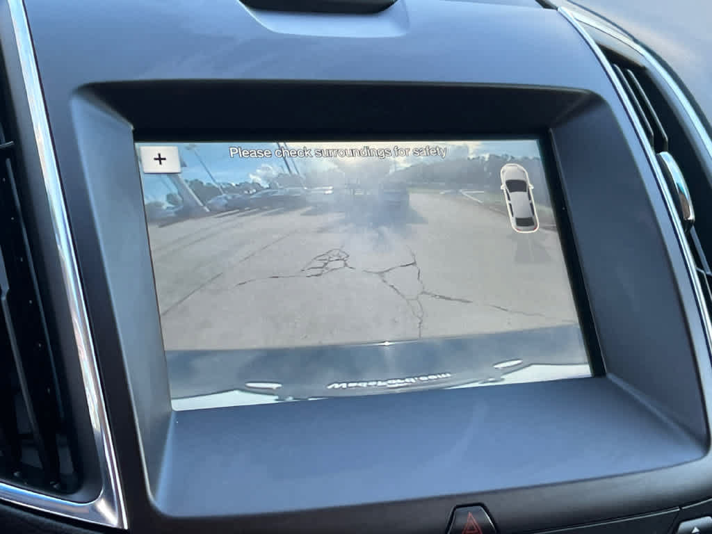 Used 2018 Ford Edge Titanium w/ Equipment Group 301A AWD/4WD image 32
