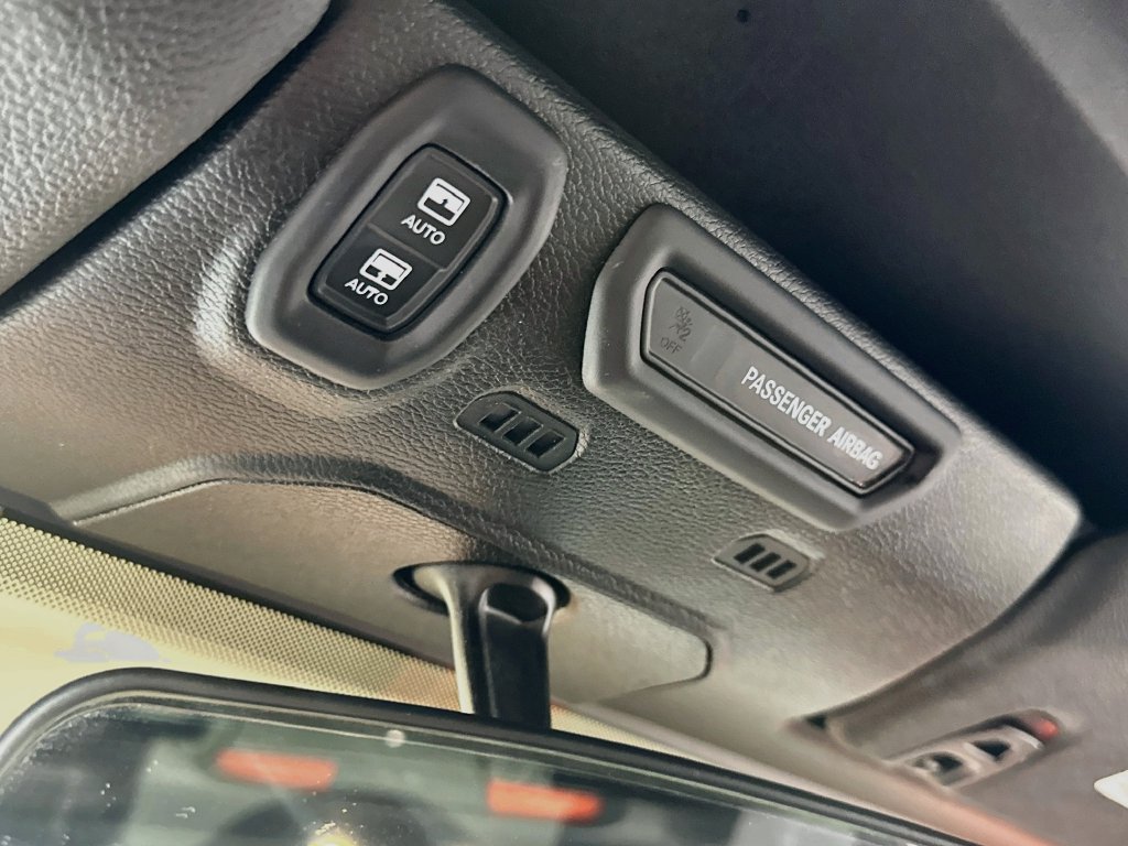 Used 2019 Jeep Wrangler Unlimited Sahara AWD/4WD image 33