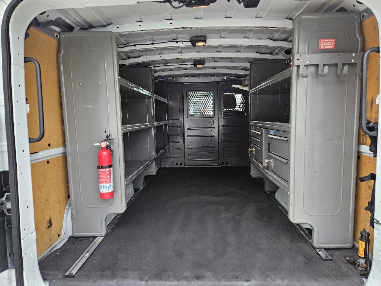 Used 2019 Nissan NV 2500 SV RWD image 16