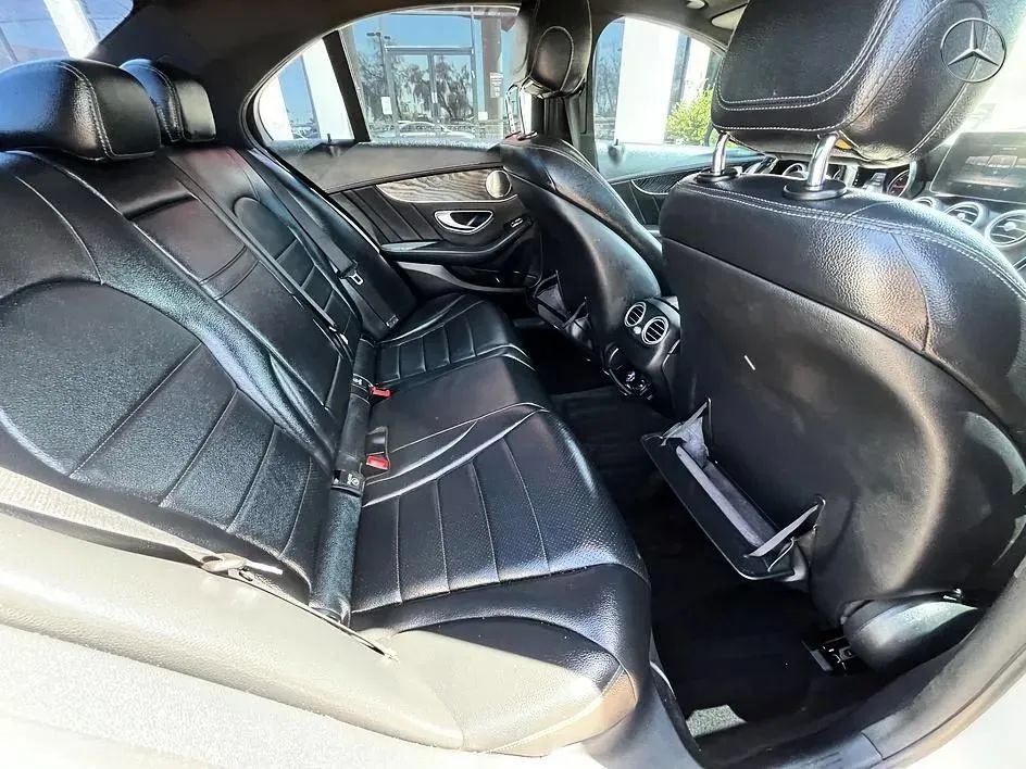 Used 2015 Mercedes-Benz C 300 4MATIC Sedan image 16