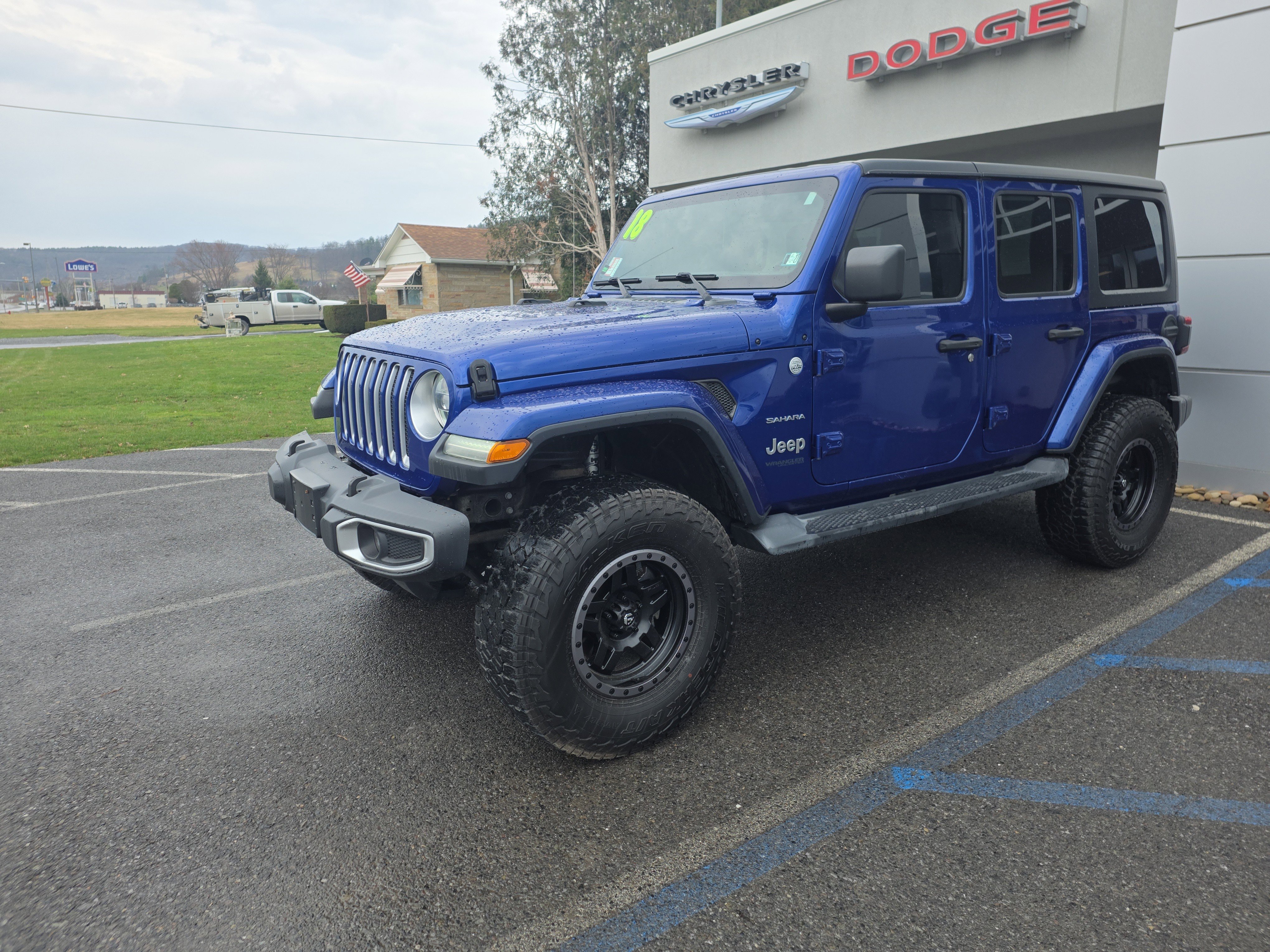 Used 2018 Jeep Wrangler Unlimited Sahara image 8