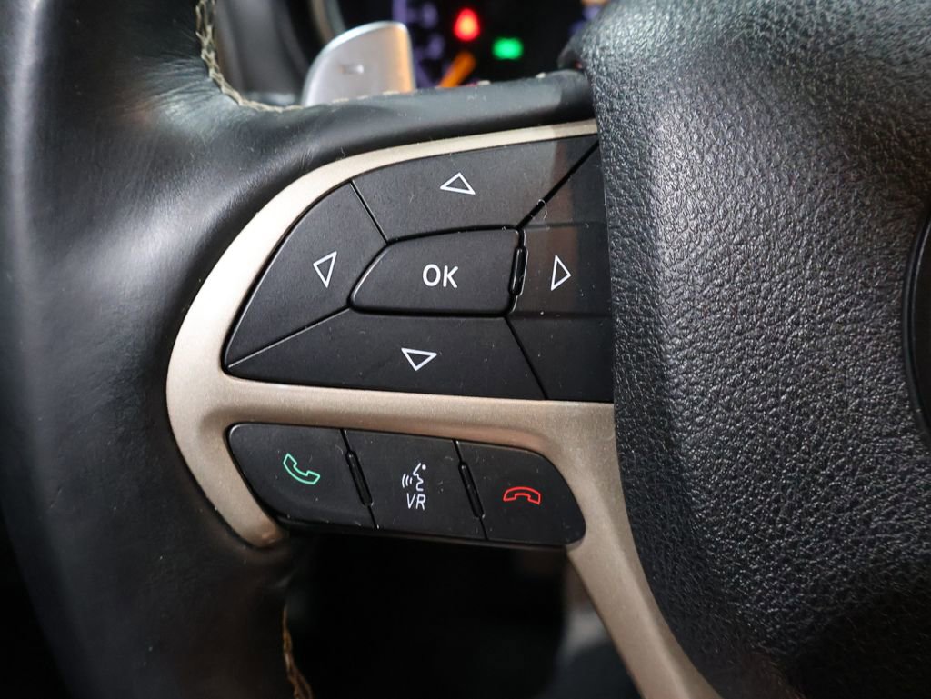 Used 2015 Jeep Grand Cherokee Overland w/ Advanced Technology Group image 43