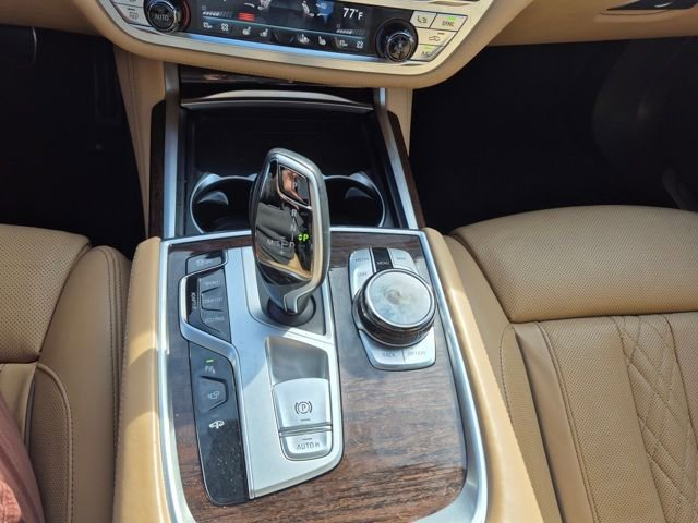 Used 2022 BMW 750i xDrive w/ Executive Package AWD/4WD image 30
