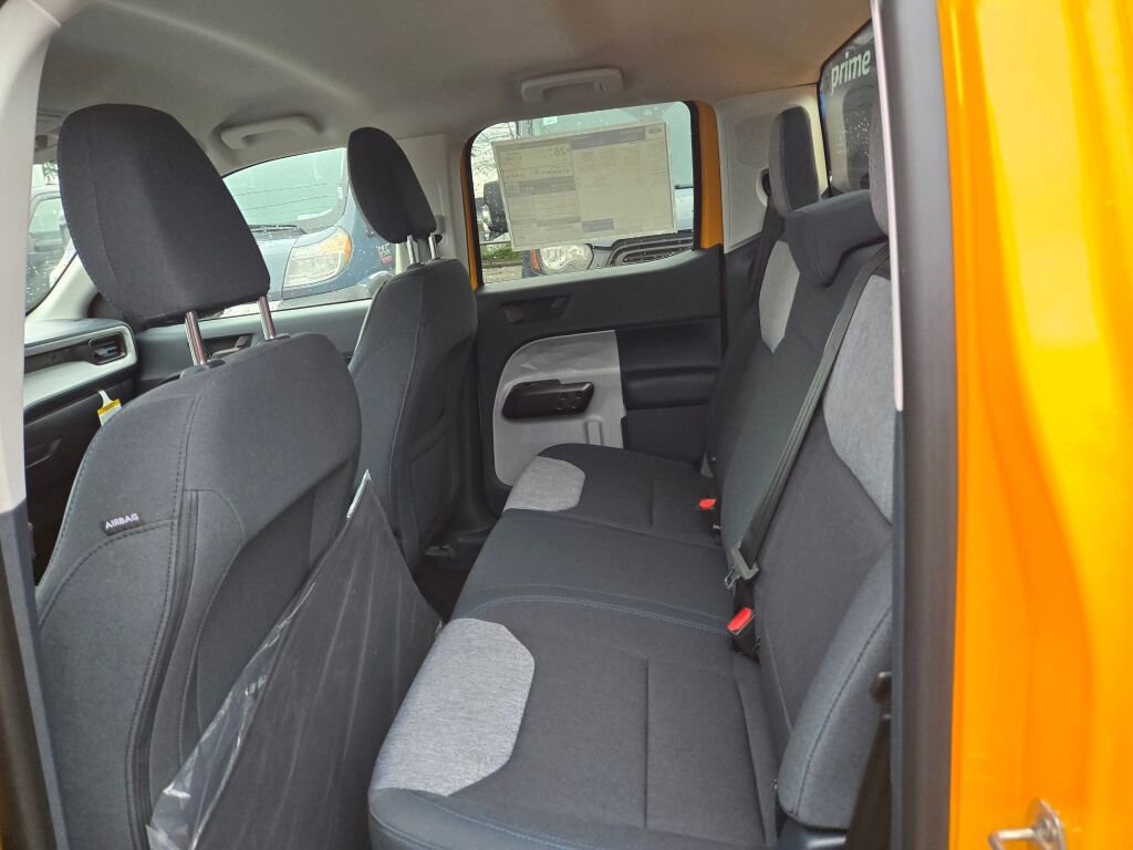 New 2026 Ford Maverick XLT image 9