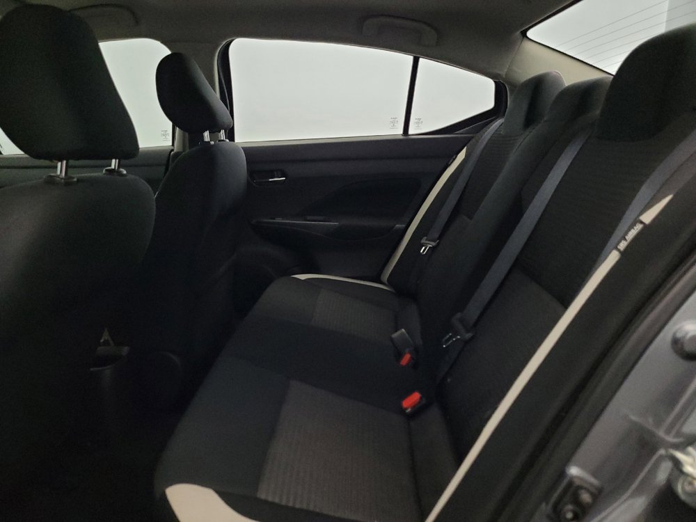Used 2021 Nissan Versa SV FWD image 18