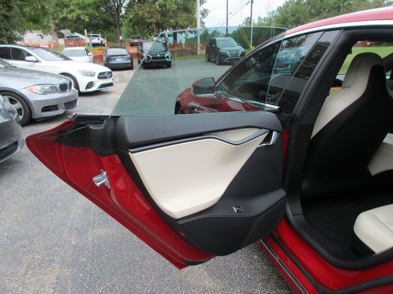 Used 2020 Tesla Model S Long Range Plus AWD/4WD image 16