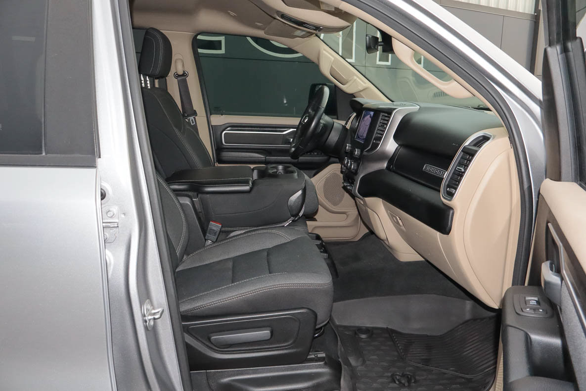 Used 2020 RAM 1500 Big Horn AWD/4WD image 24