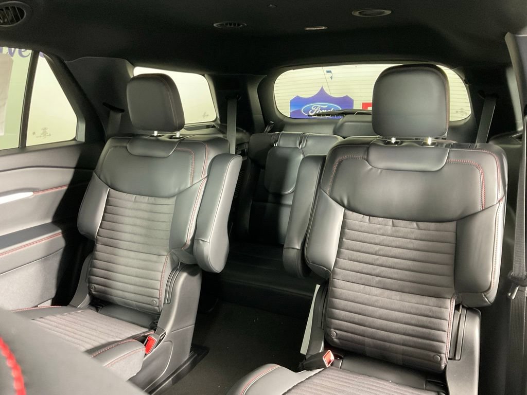 New 2026 Ford Explorer ST-Line w/ ST-Line Street Pack RWD image 16