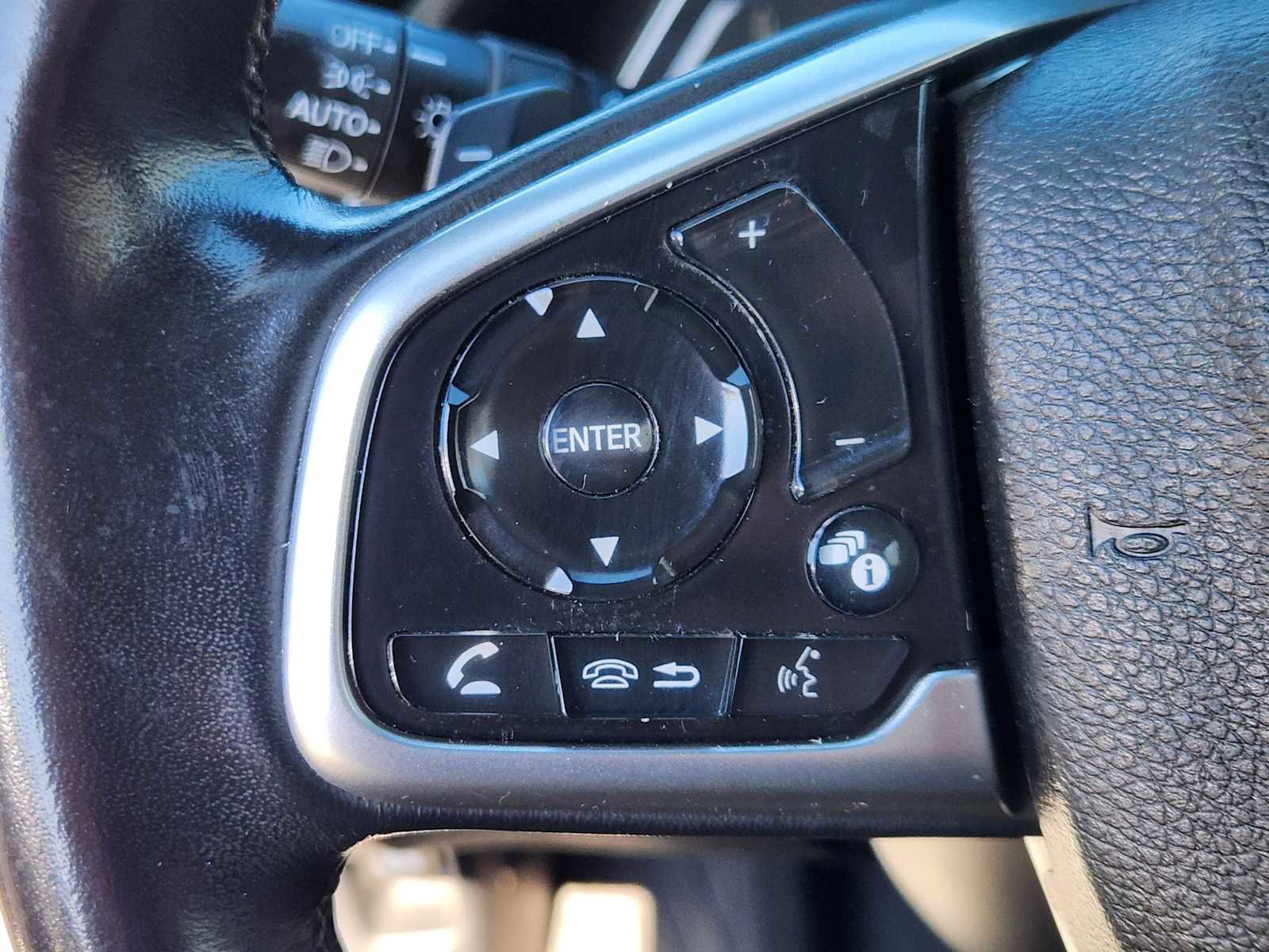 Used 2019 Honda Civic Touring image 24