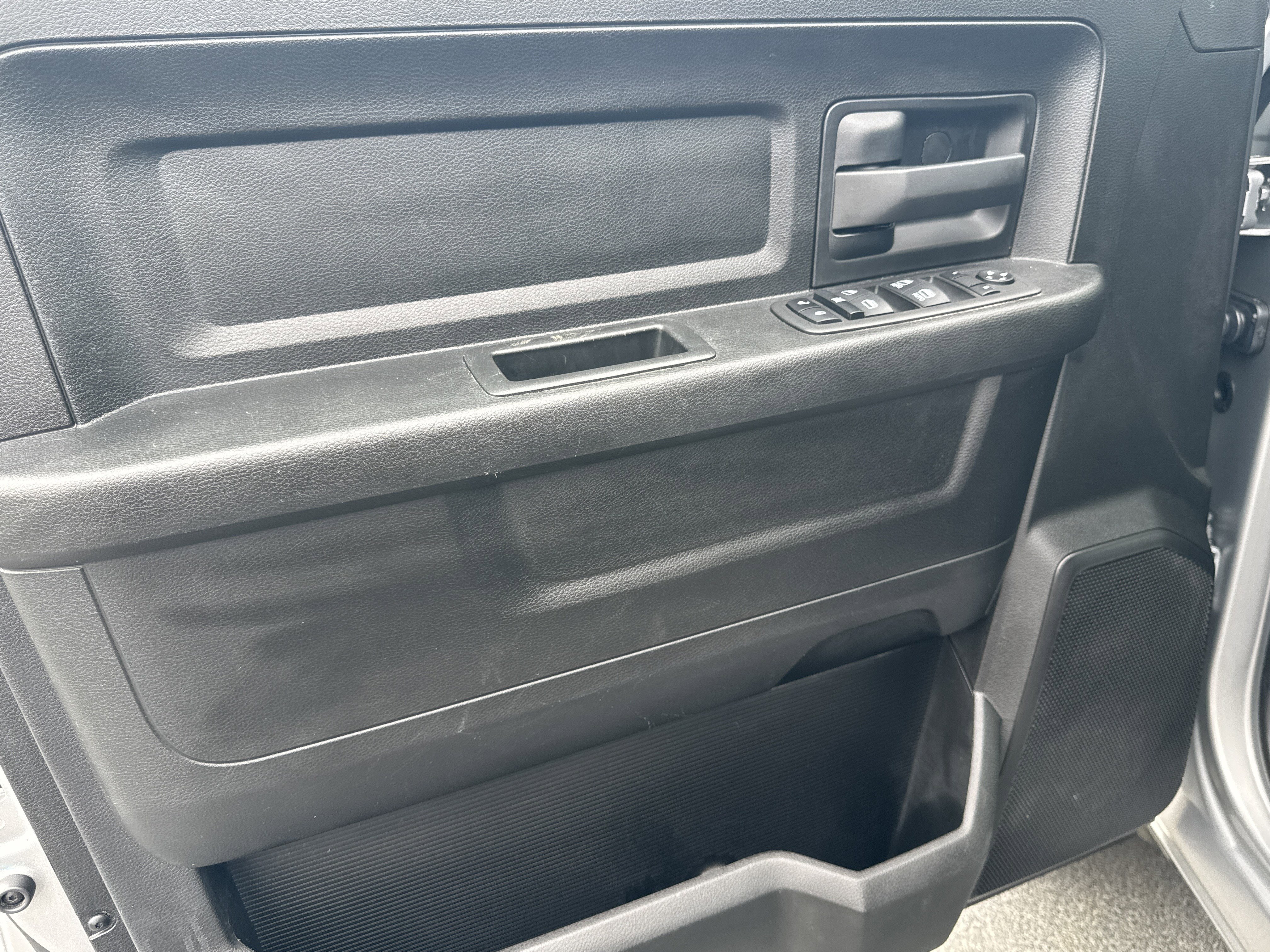 Used 2023 RAM 1500 Tradesman w/ Tradesman SXT Package image 10