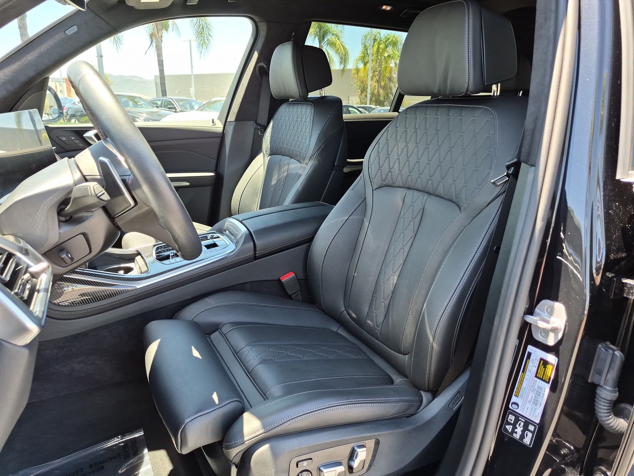 Used 2026 BMW X7 M60i AWD/4WD image 16