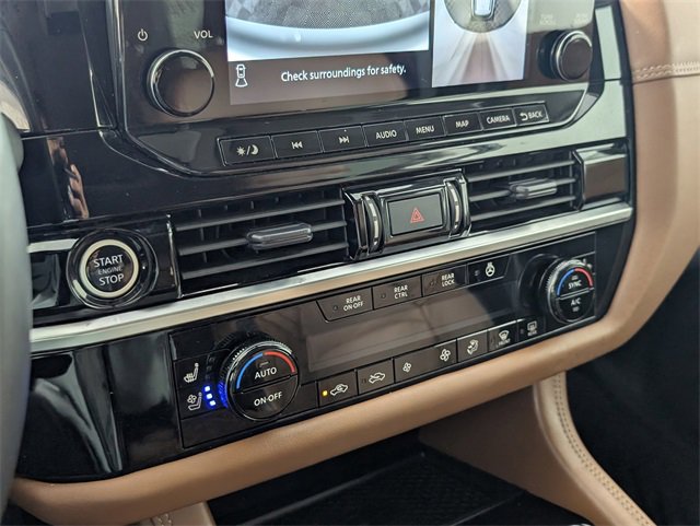 Used 2023 Nissan Pathfinder Platinum image 33