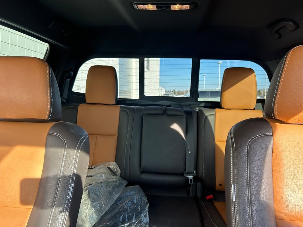 Used 2019 Nissan Titan SV w/ SV Convenience Package image 17