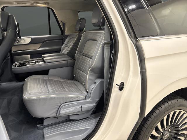 Used 2019 Lincoln Navigator L Black Label image 34