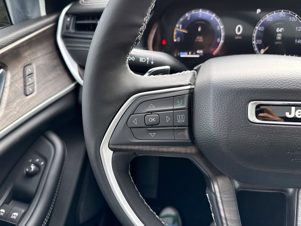 New 2027 Jeep Grand Cherokee Limited AWD/4WD image 35