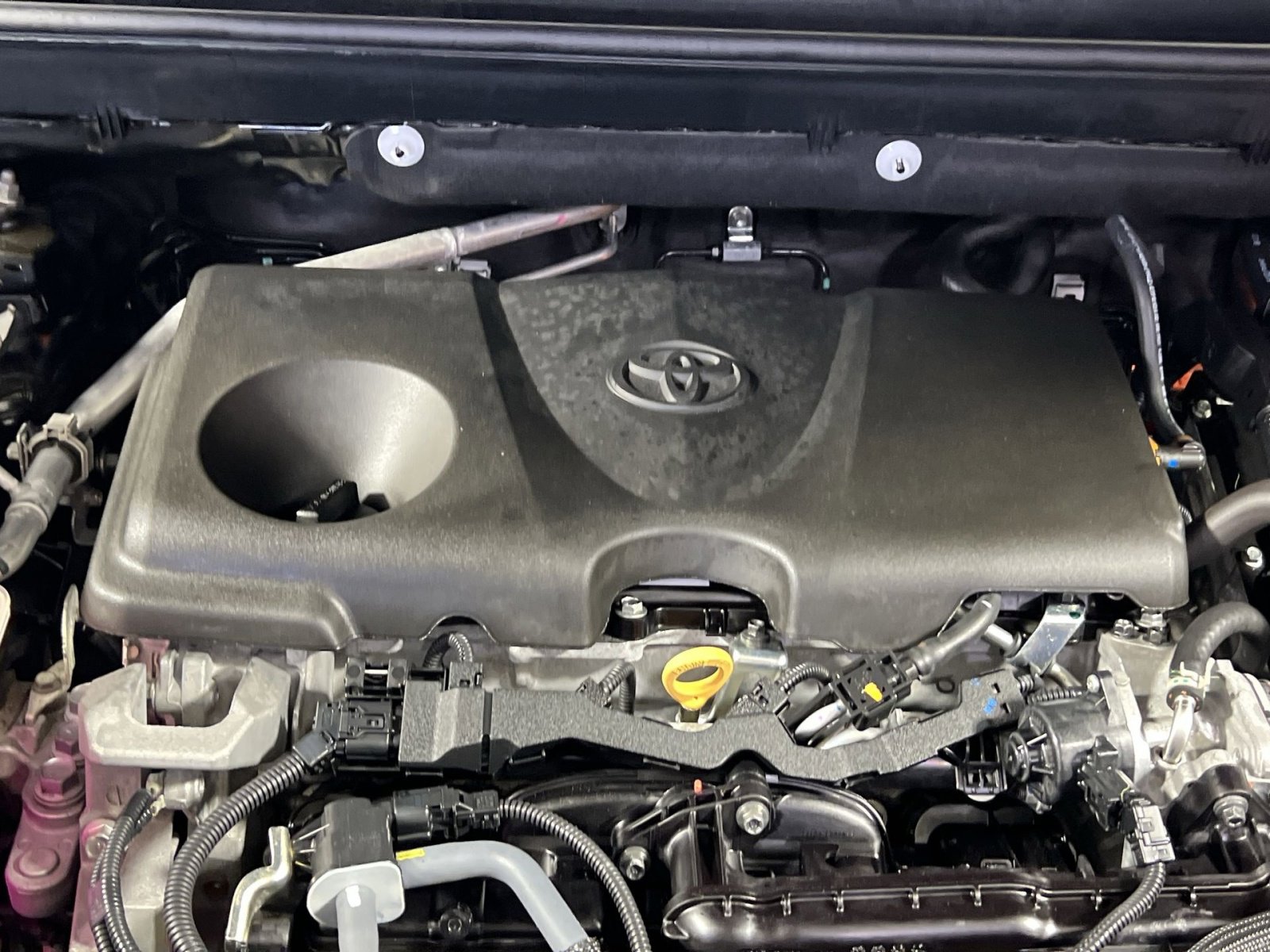 Used 2025 Toyota RAV4 XLE image 29