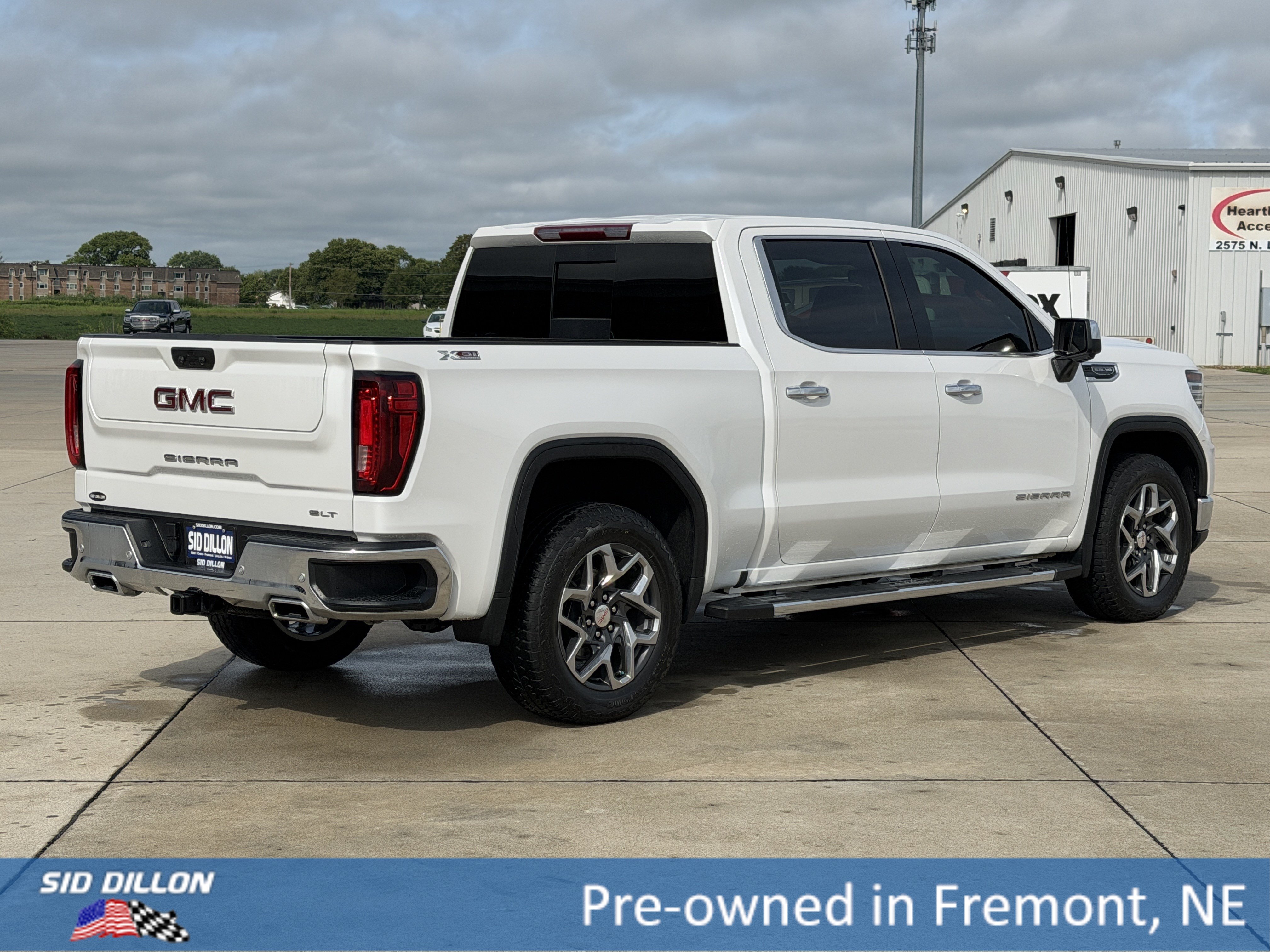 Certified 2024 GMC Sierra 1500 SLT w/ SLT Premium Plus Package AWD/4WD image 4