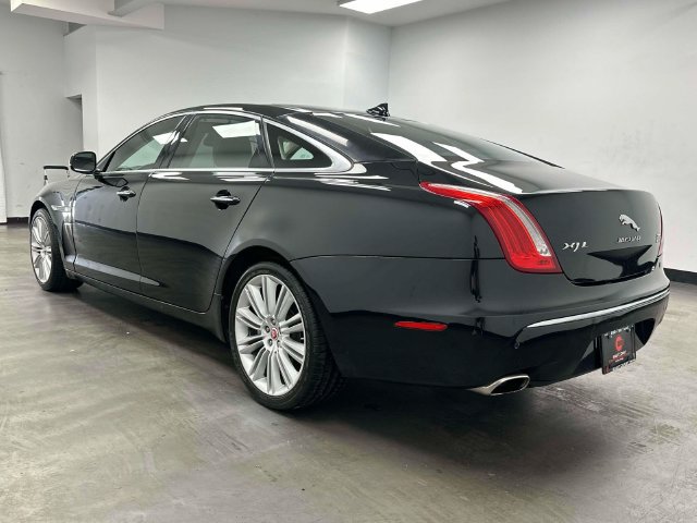 Used 2015 Jaguar XJ L Portfolio AWD/4WD image 10