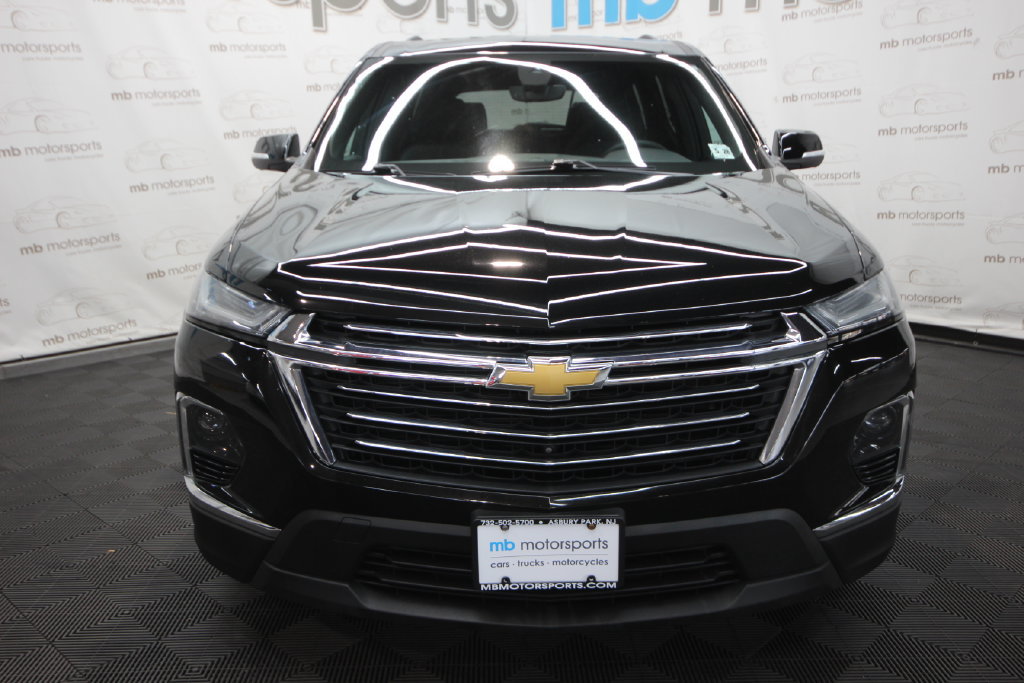 Used 2023 Chevrolet Traverse LT FWD image 12