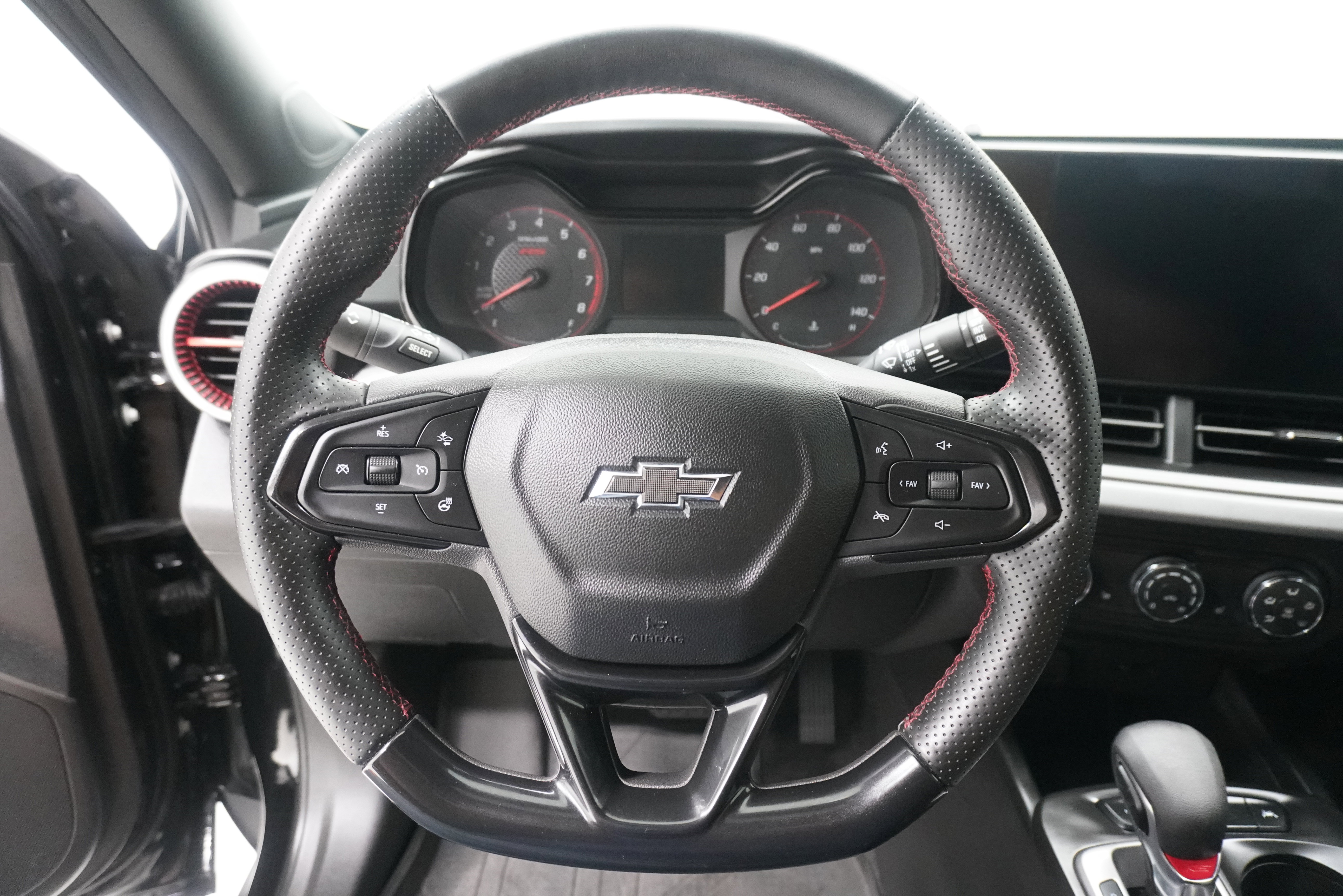 Used 2024 Chevrolet Trax RS w/ Driver Confidence Package FWD image 15