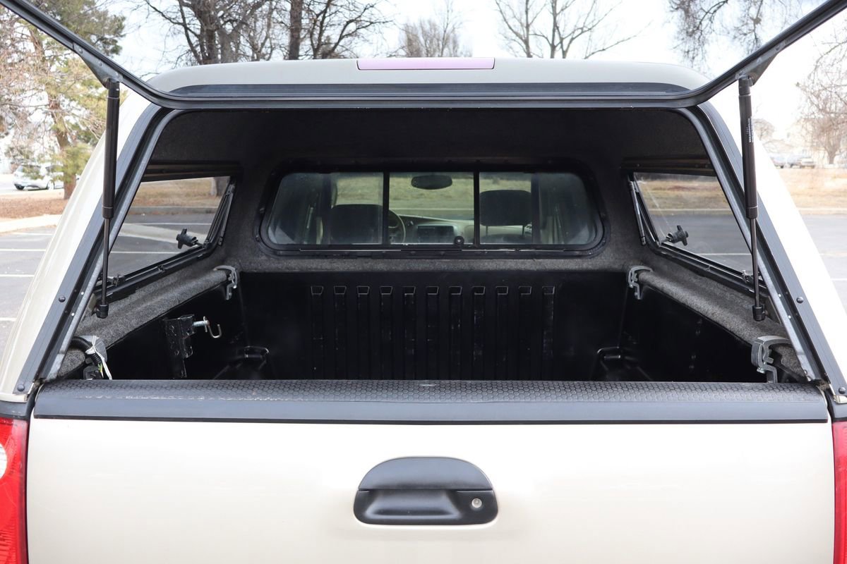 Used 2004 Ford Explorer Sport Trac XLT image 14