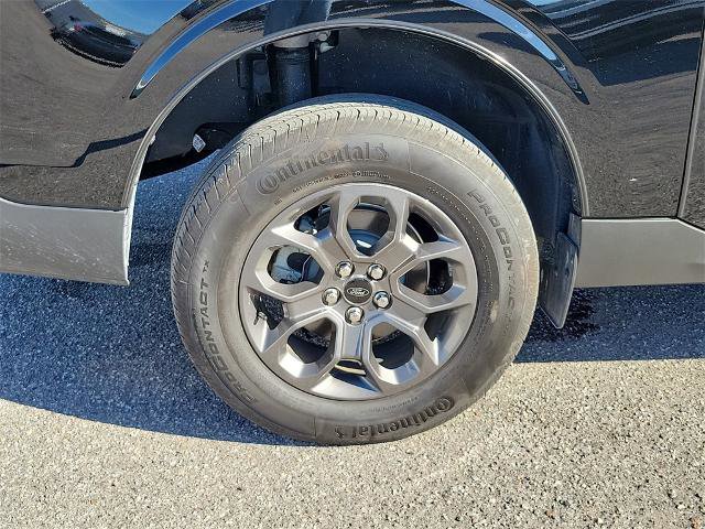 Certified 2022 Ford Maverick XLT image 5