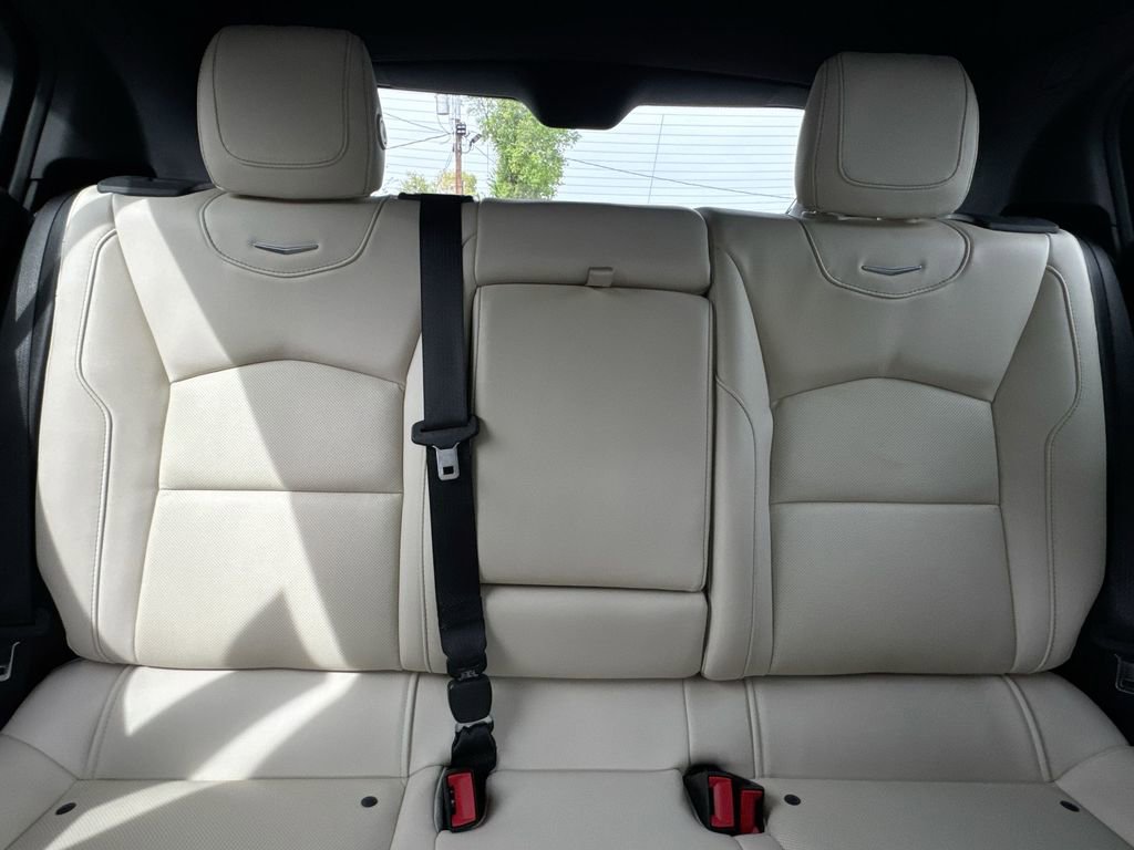 Used 2022 Cadillac XT4 Sport w/ Comfort Package image 33