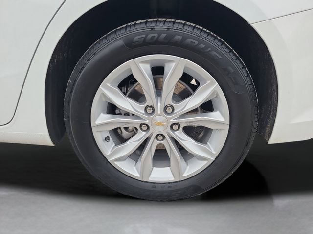 Used 2025 Chevrolet Malibu LT FWD image 13