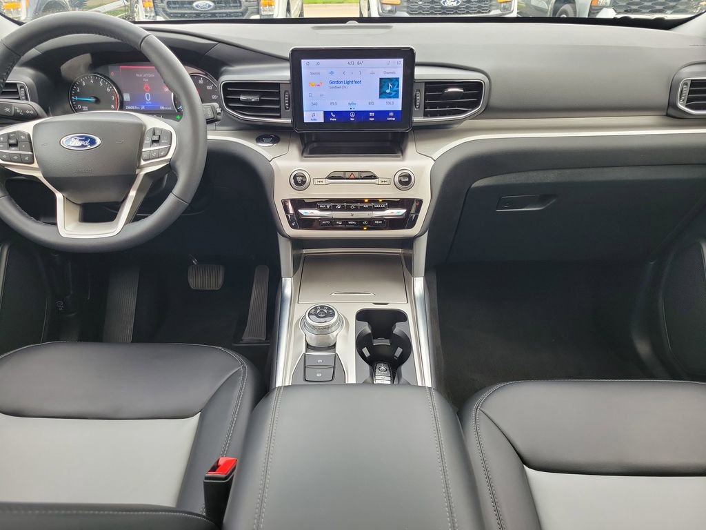 Certified 2023 Ford Explorer XLT w/ Equipment Group 202A image 11