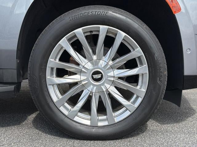 Certified 2022 Cadillac Escalade Premium Luxury AWD/4WD image 12