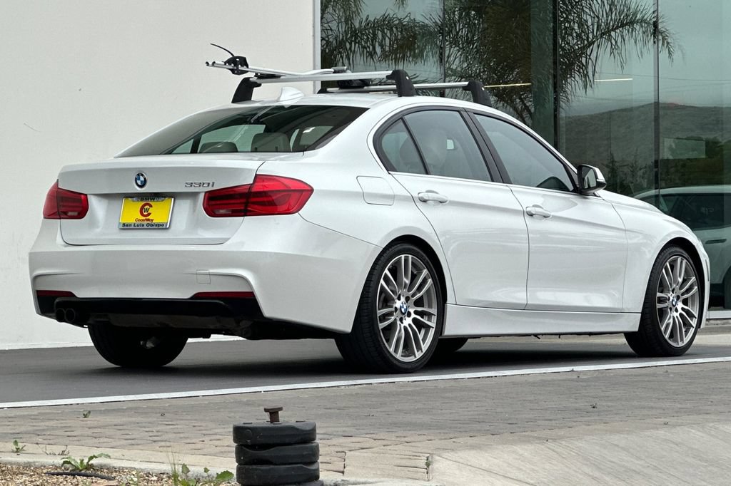Used 2018 BMW 330i Sedan RWD image 3