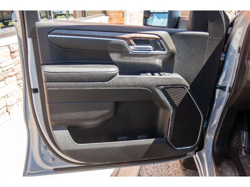 Used 2024 Chevrolet Silverado 1500 RST AWD/4WD image 10