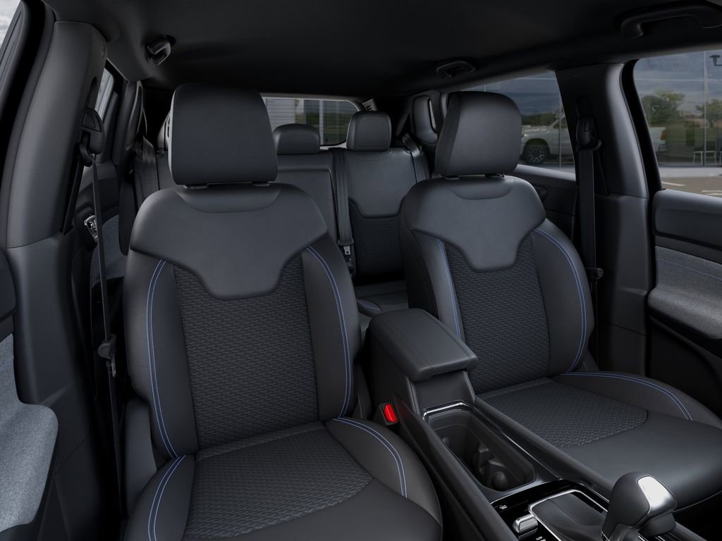New 2026 Jeep Compass Latitude image 17