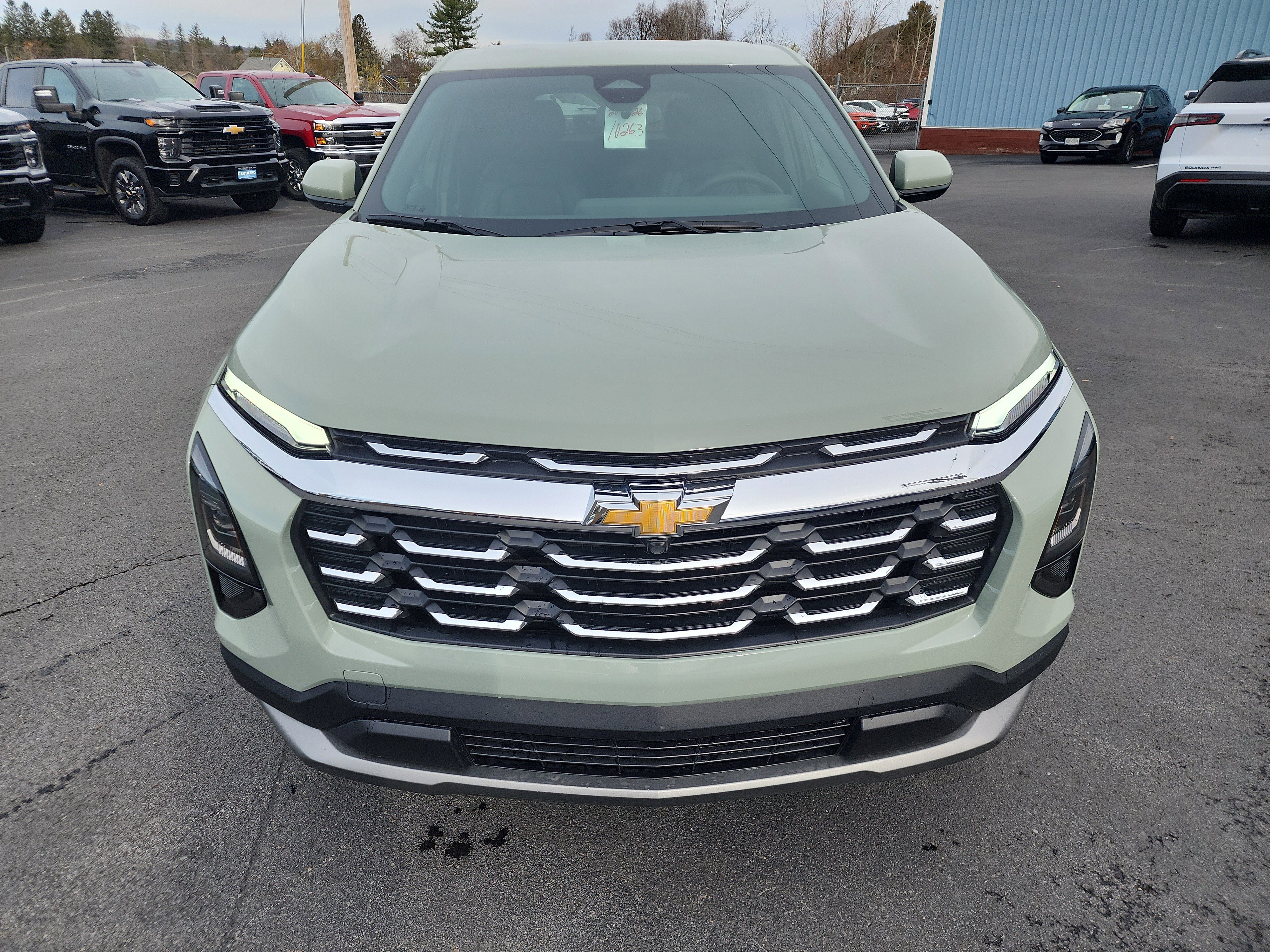 New 2026 Chevrolet Equinox LT w/ Convenience Package II image 3