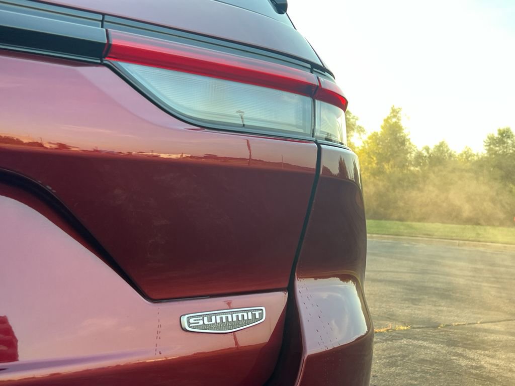 Used 2022 Jeep Grand Cherokee Summit image 10