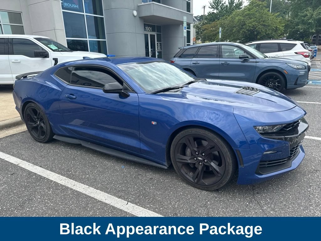Used 2019 Chevrolet Camaro SS w/ Black Appearance Package RWD image 4