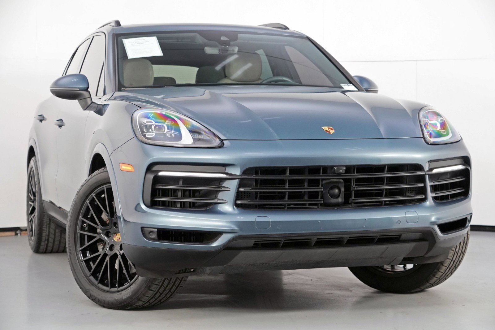 Used 2020 Porsche Cayenne S w/ Premium Package image 4