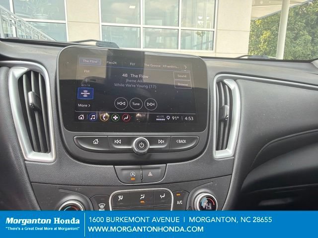 Used 2022 Chevrolet Malibu LT w/ Leather Package FWD image 8