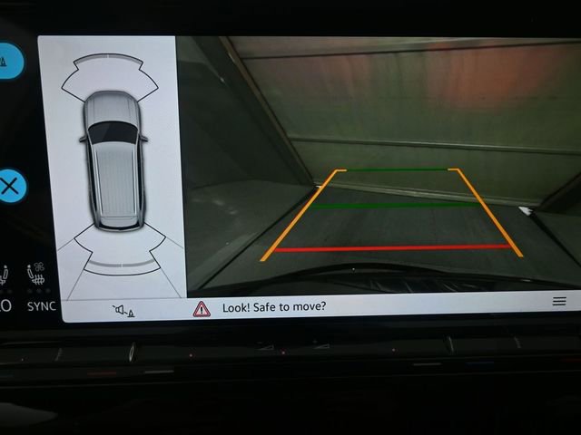 New 2026 Volkswagen Atlas SE image 3